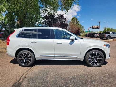 Used 2023 Volvo XC90 B6 Plus w/ Protection Package Premier AWD/4WD image 24