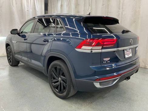 Used 2023 Volkswagen Atlas Cross Sport SE FWD image 5