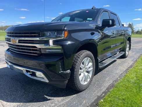 Used 2022 Chevrolet Silverado 1500 High Country w/ Technology Package AWD/4WD image 6