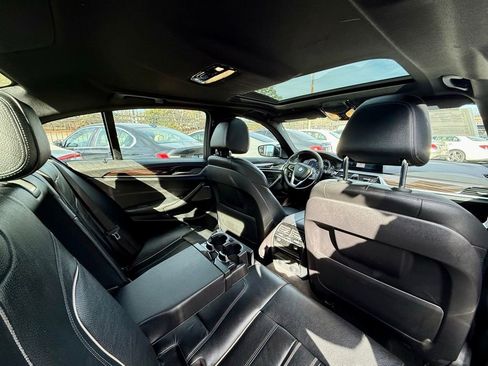 Used 2017 BMW 540i xDrive 540i xDrive image 27