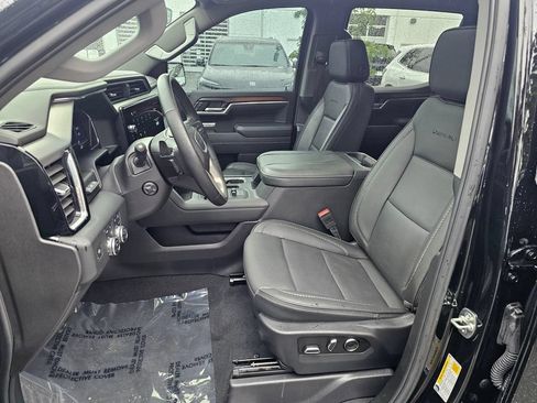 Used 2025 GMC Sierra 1500 Denali w/ Denali Reserve Package AWD/4WD image 22