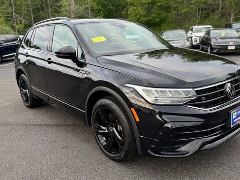 Used 2023 Volkswagen Tiguan SE R-Line AWD/4WD image 7