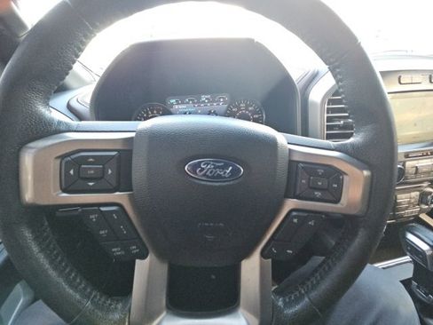 Used 2016 Ford F150 Platinum w/ Equipment Group 701A Luxury image 22