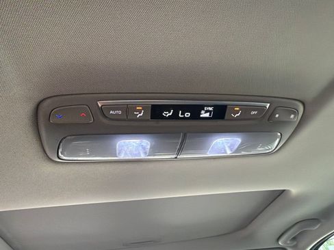 Used 2022 Kia Telluride S AWD/4WD image 18