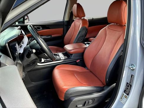 Certified 2023 Kia Carnival SX FWD image 26