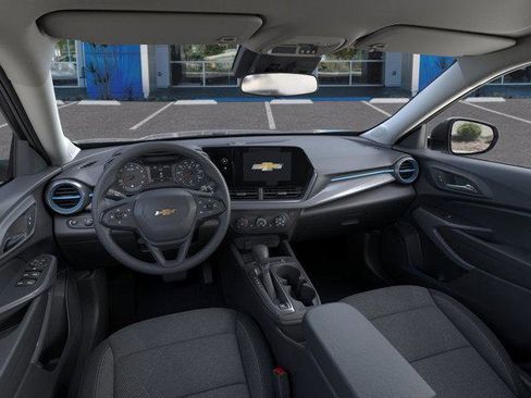 New 2026 Chevrolet Trax LS w/ LS Convenience Package FWD image 15