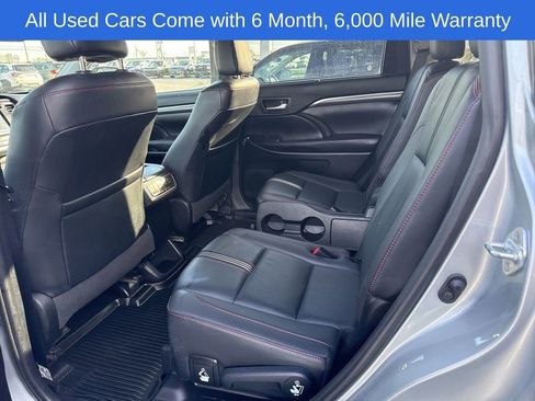 Used 2019 Toyota Highlander SE AWD/4WD image 28