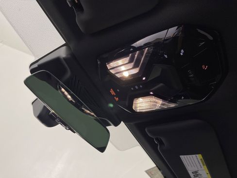 Used 2025 BMW X3 xDrive30i w/ Premium Package image 20