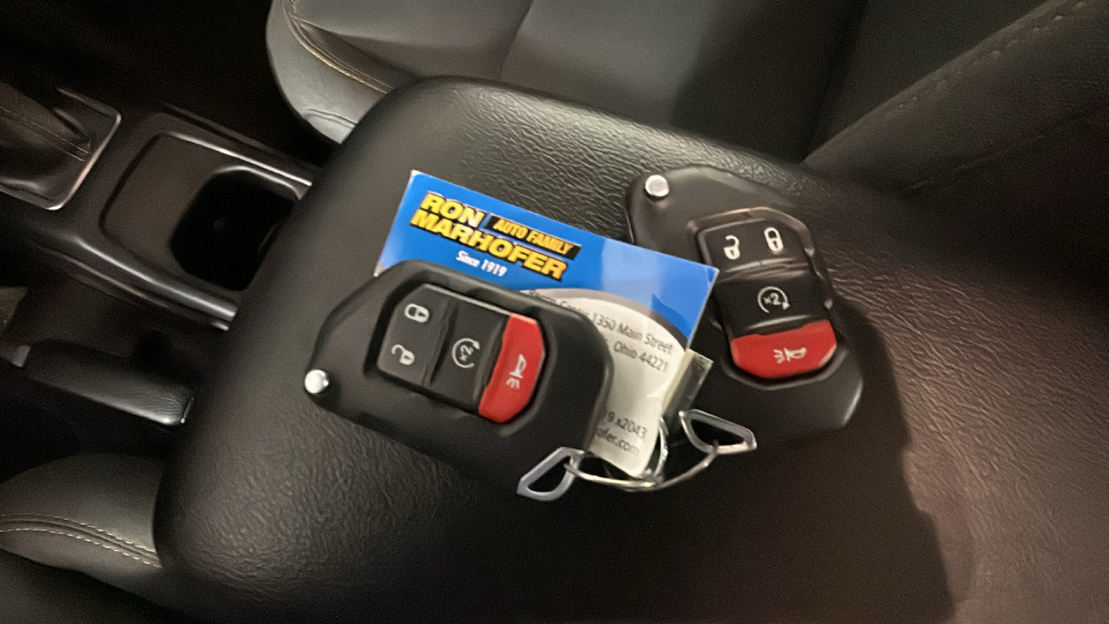 Used 2024 Jeep Wrangler Unlimited w/ Convenience Group AWD/4WD image 24