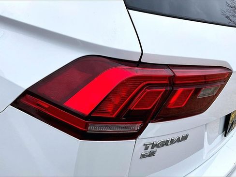 Used 2019 Volkswagen Tiguan SE image 21