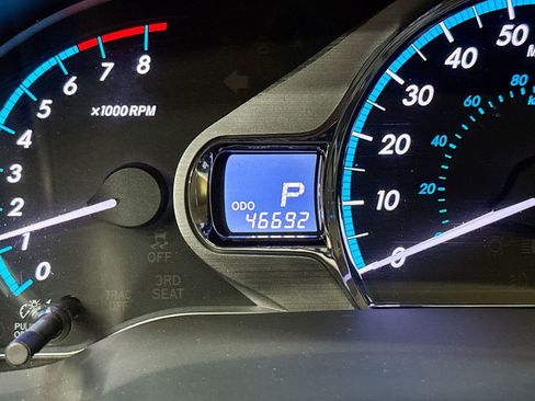 Used 2013 Toyota Sienna XLE image 14