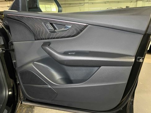 Used 2022 Audi Q8 Premium Plus w/ Premium Plus Package image 9