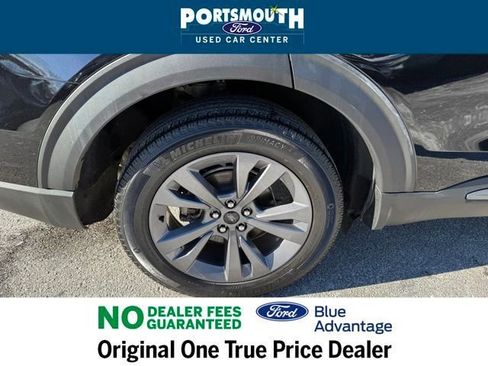 Used 2022 Ford Explorer XLT w/ Equipment Group 202A AWD/4WD image 40