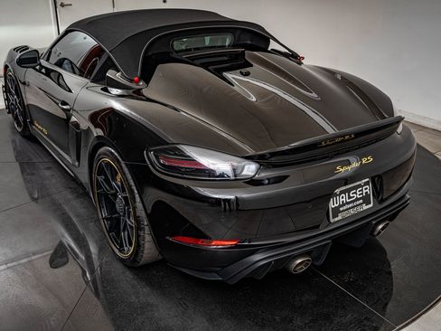 Certified 2025 Porsche 718 Boxster Spyder RS image 32