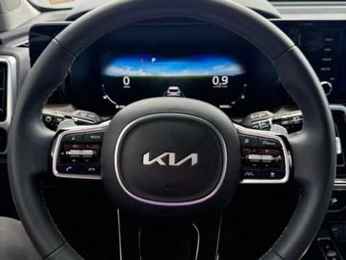 Used 2023 Kia Sorento SX Prestige AWD/4WD image 12