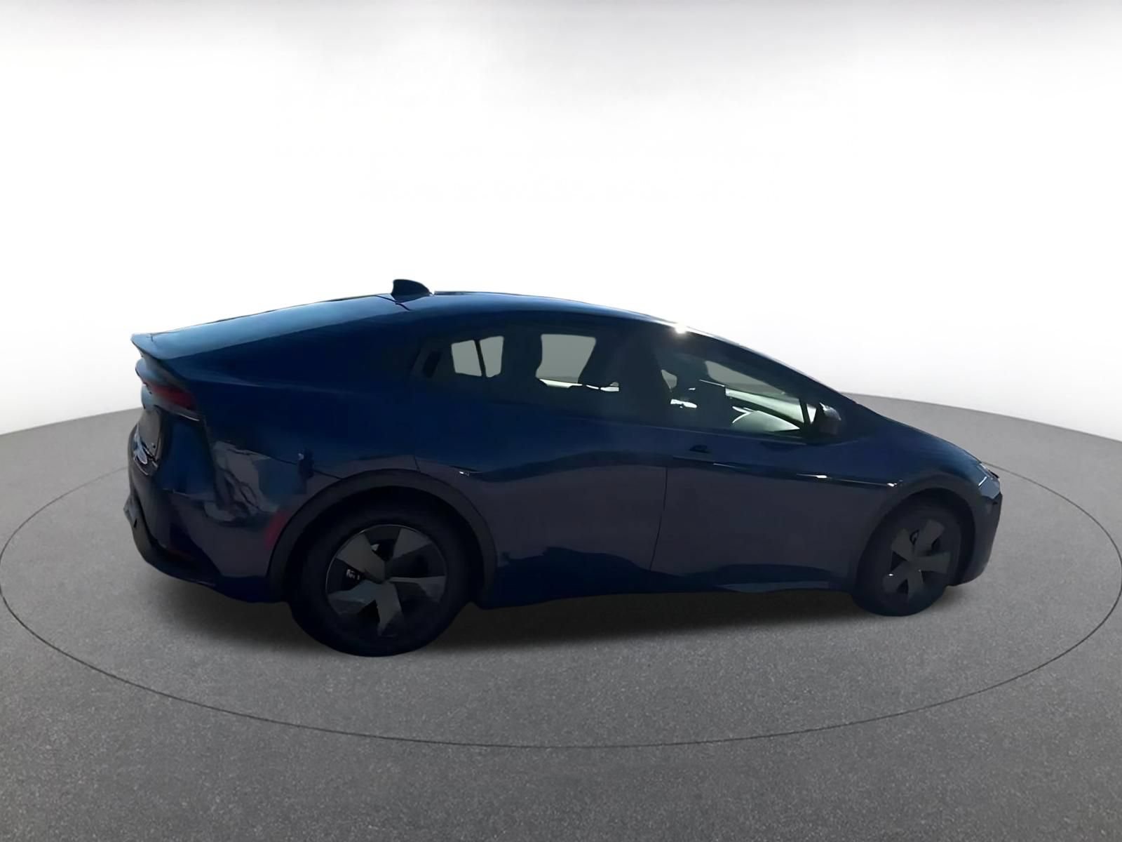 Used 2023 Toyota Prius LE FWD image 14