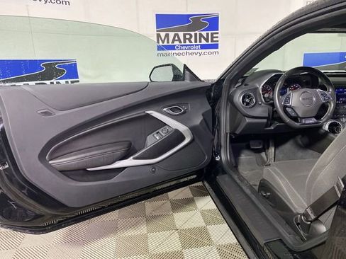 Certified 2023 Chevrolet Camaro LT image 27