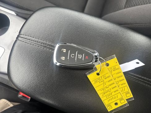 Used 2023 Chevrolet Malibu LT image 29