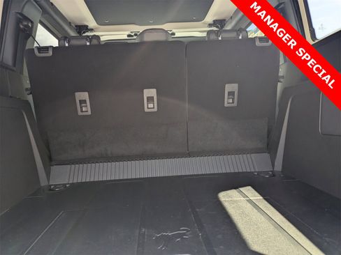 New 2025 Ford Bronco Badlands image 19