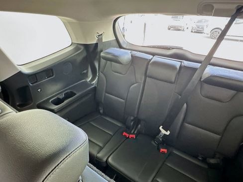 Used 2022 Kia Telluride EX w/ Towing Package image 27