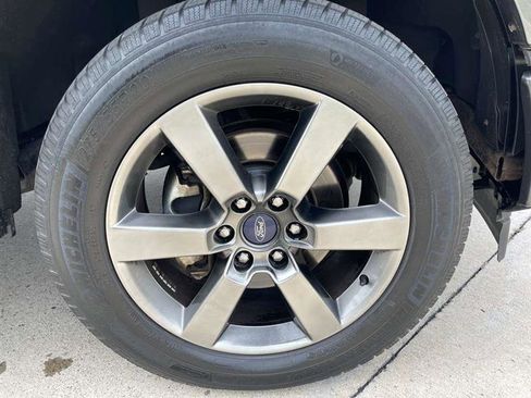 Used 2017 Ford F150 Lariat AWD/4WD image 47