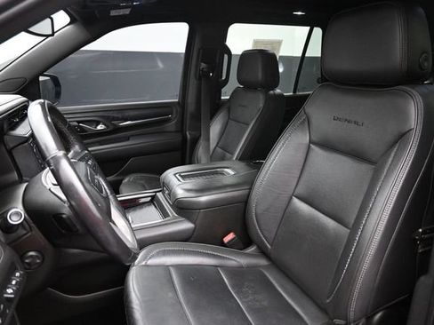 Used 2022 GMC Yukon Denali AWD/4WD image 7