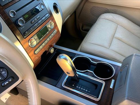 Used 2012 Ford Expedition EL XLT image 16