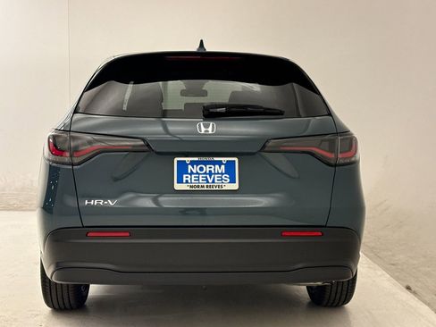 New 2026 Honda HR-V LX image 8