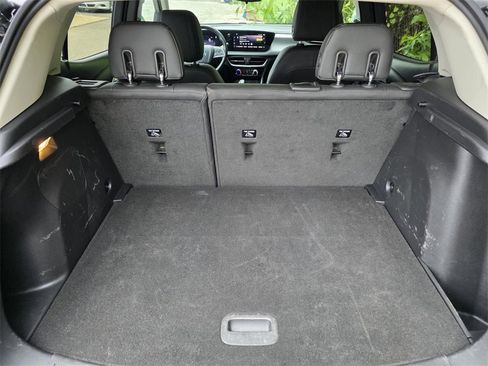 Used 2024 Buick Encore GX Sport Touring image 12