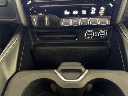 Used 2022 RAM 3500 Laramie AWD/4WD image 16