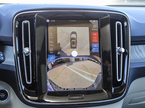 New 2026 Volvo XC40 B5 Plus w/ Protection Package Premier AWD/4WD image 23