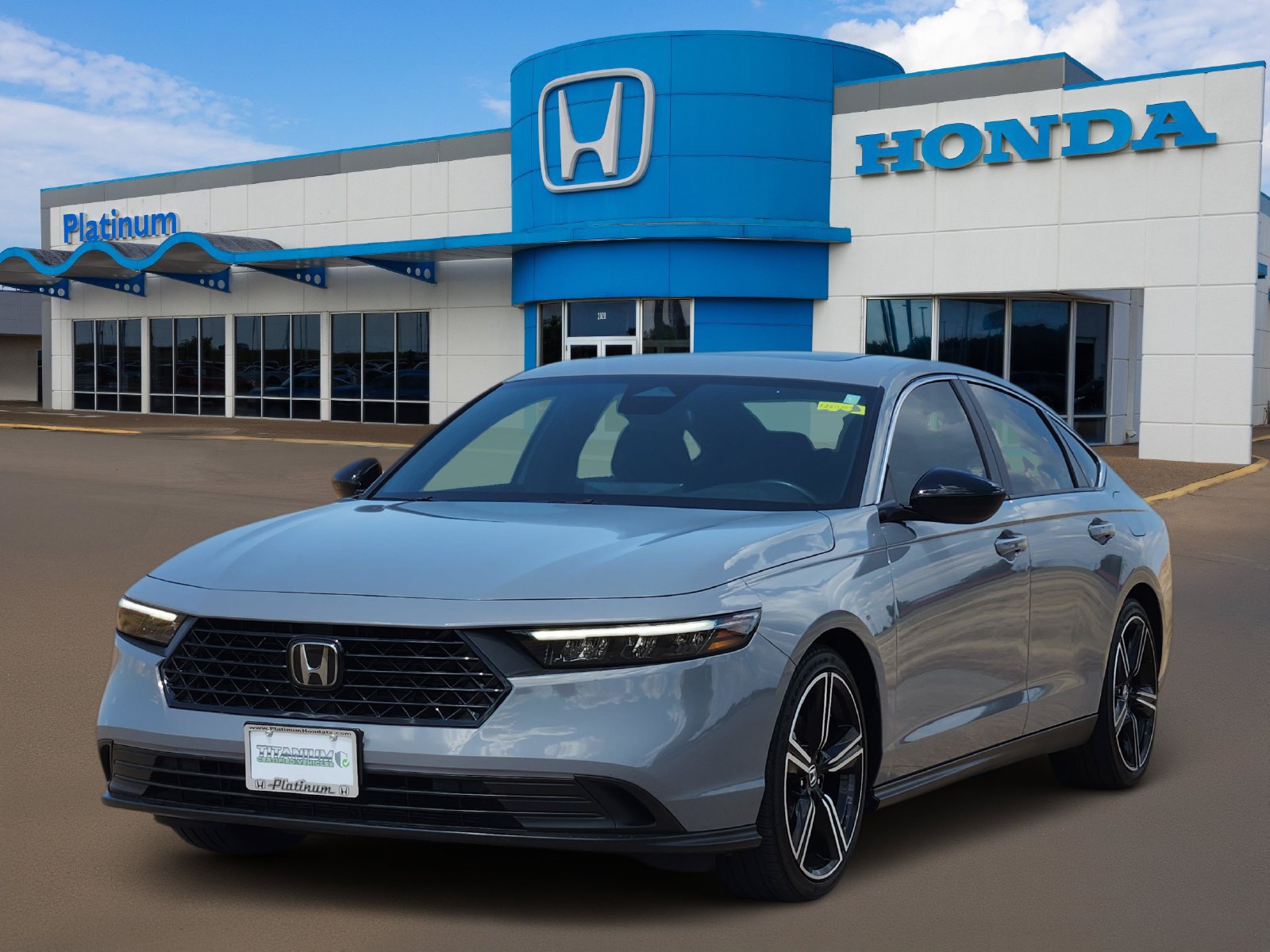 Used 2025 Honda Accord Sport image 2
