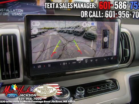 Certified 2025 Ford Expedition Active AWD/4WD image 17