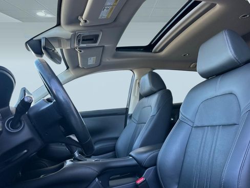 Used 2023 Honda HR-V EX-L image 5