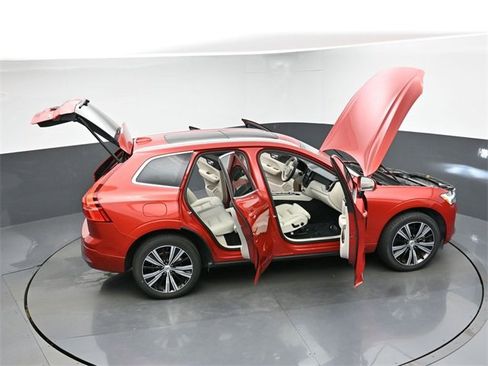 Used 2023 Volvo XC60 B5 Ultimate image 49