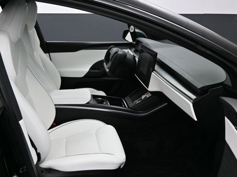 Used 2022 Tesla Model X Plaid image 44