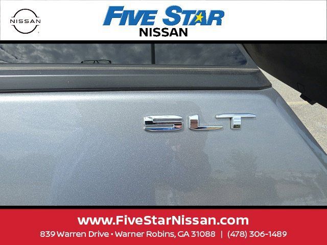 Used 2023 GMC Terrain SLT FWD image 8