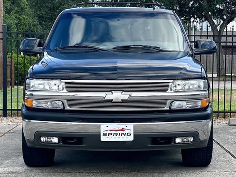 Used 2002 Chevrolet Tahoe LT image 2