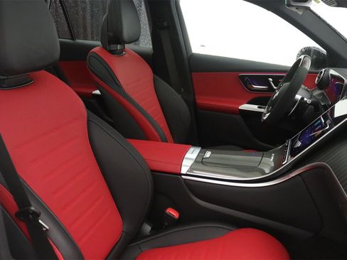 New 2026 Mercedes-Benz GLC 43 AMG 4MATIC image 9