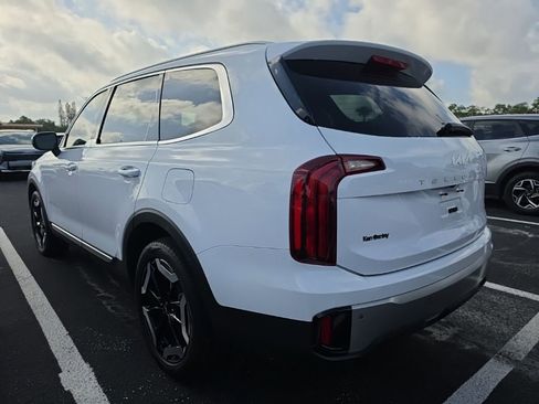 Used 2023 Kia Telluride S w/ S Sunroof Package AWD/4WD image 7