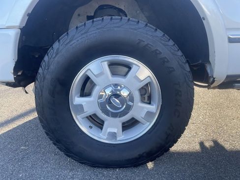 Used 2014 Ford F150 Platinum image 14