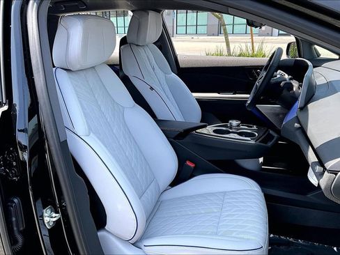 New 2026 Cadillac Optiq V AWD/4WD image 35