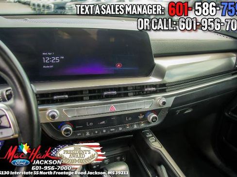 Used 2025 Kia Telluride S FWD image 18