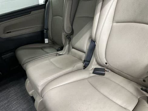Used 2024 Honda Odyssey Elite image 11