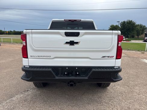 New 2026 Chevrolet Silverado 1500 ZR2 AWD/4WD image 5