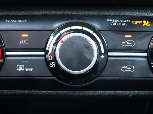 Used 2024 Kia Soul LX w/ Option Group 015 image 45