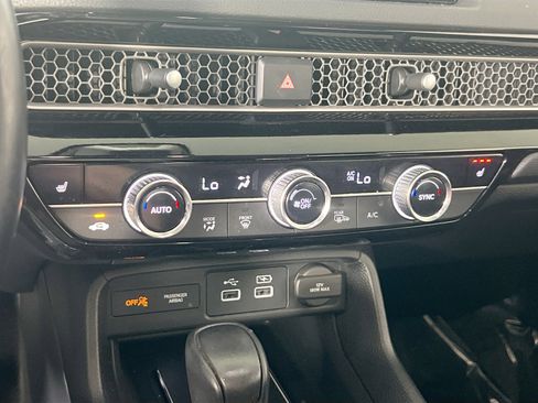 Used 2023 Honda Civic Touring image 16