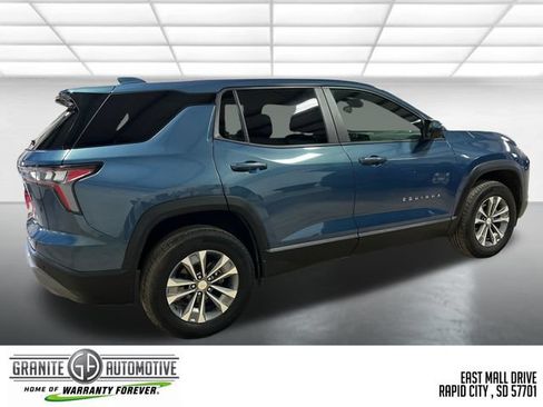 Used 2026 Chevrolet Equinox LT AWD/4WD image 6