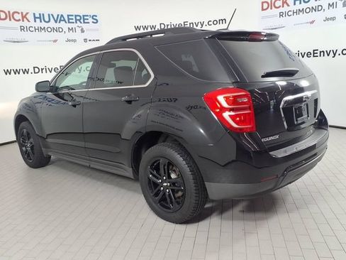 Used 2017 Chevrolet Equinox LT FWD image 6