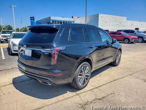 Certified 2024 Cadillac XT6 Sport w/ LPO, Floor Liner Package AWD/4WD image 12